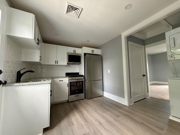 25 W State St Floor 3