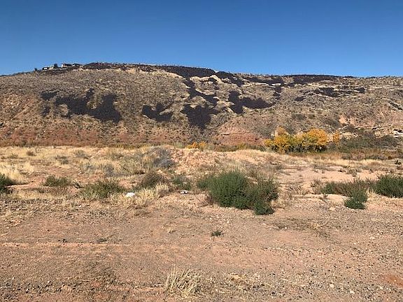 2nd image of 885 E Paiute Dr #63