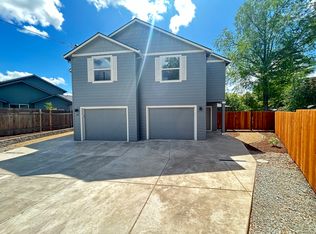 430 Murphy Rd #B, Medford, OR 97504