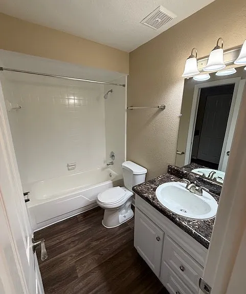 Sorrento Apartments — Photo 26