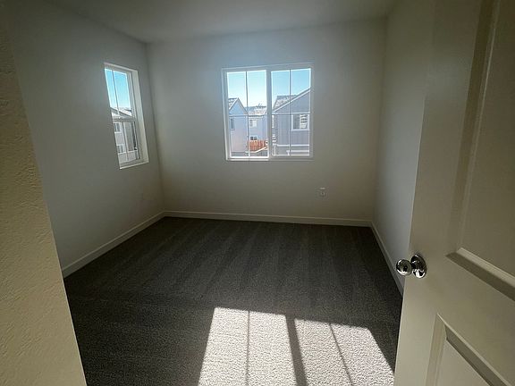 3rd image of 309 Hammock Pl