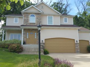 874 Hemingway Trl, Valparaiso, IN 46383