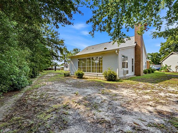 5th image of 1113 Fox Sparrow Dr.