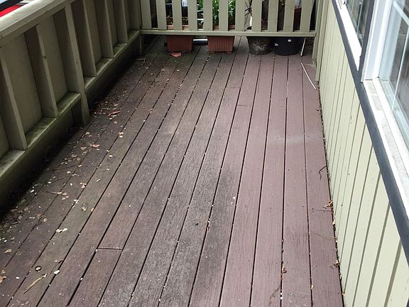 4th image of 422 N I St APT 11