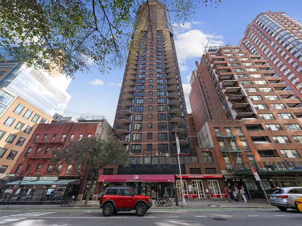 304 East 65th Street image 17 of 17