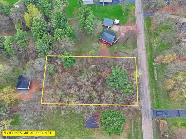 Oak Tree Rd #7, Stevens Pt, WI 54482