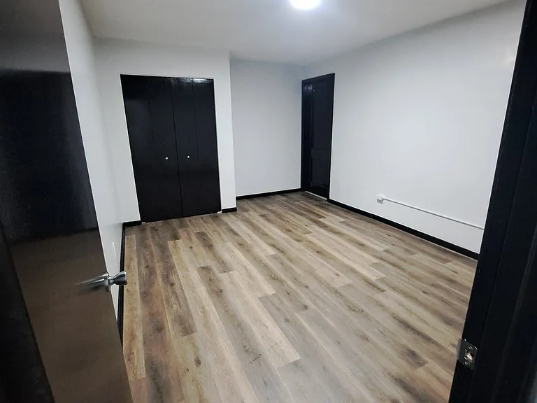 480 Park St E #1 — Photo 8