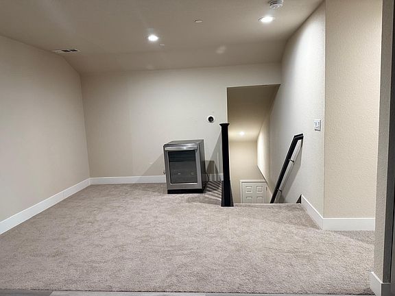 4th image of 2373 Paramount Ln