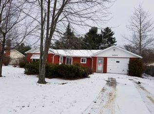 1624 Higgins Rd, Saint Helen, MI 48656