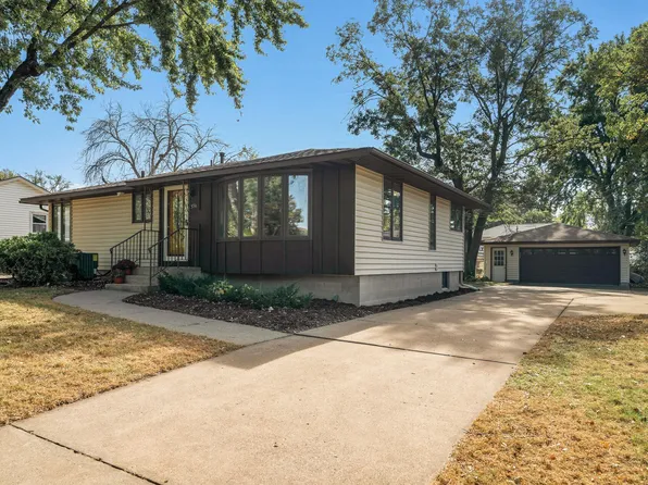 556 54th Ave NE, Fridley, MN 55421