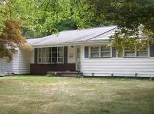 42 Briar Cir, Green Brook, NJ 08812