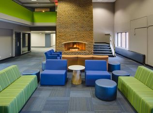 1195 W County Rd E #218, Saint Paul, MN 55126