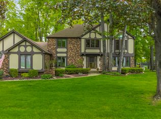 53638 Sherwood Ln, Shelby Township, MI 48315