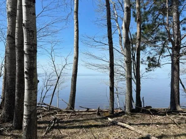 Lake Rd, Ironwood, MI 49938