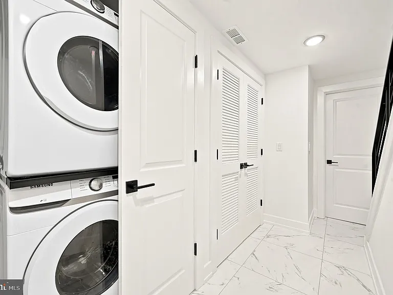 1514 S 22nd St #1 — Photo 15