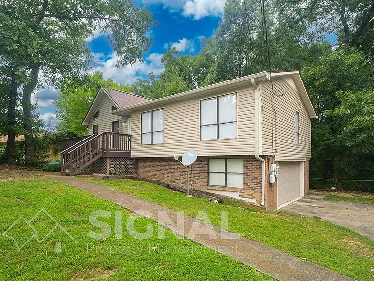 3037 Apple Valley Ln — Photo 3