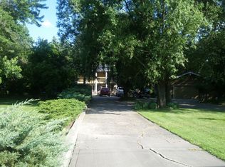 25W275 Plank Rd, Naperville, IL 60563