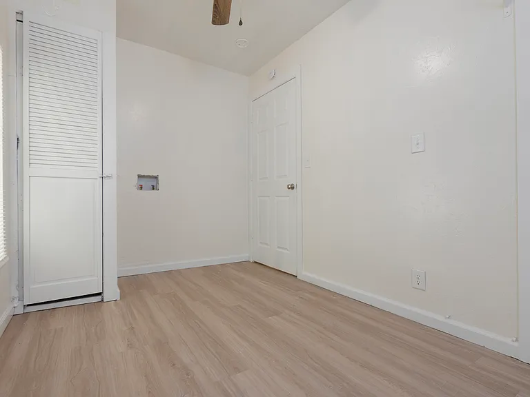 806 N Union Ave — Photo 15