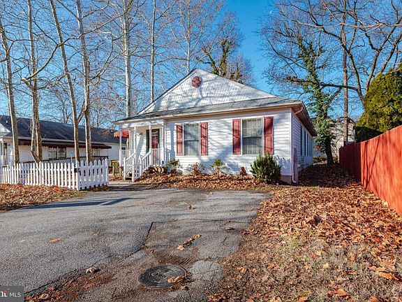 2nd image of 14 Proctor Ave