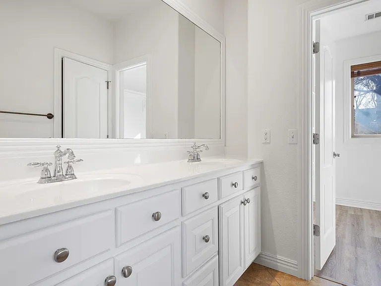 514 S Pierremont Dr — Photo 24