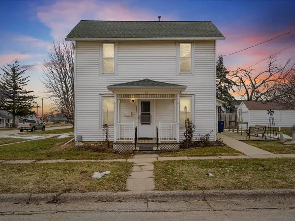 111 S Jackson St, Mechanicsville, IA 52306