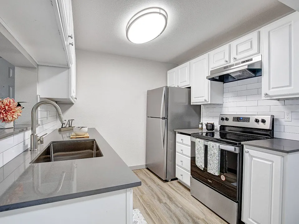 Taluswood Apartments
