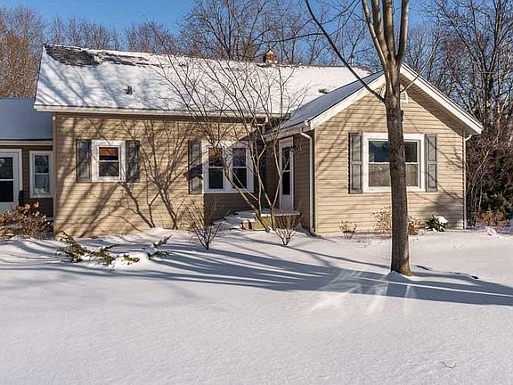 3rd image of 1412 Phelps Ave