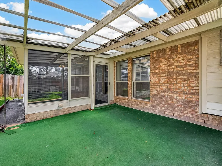 4823 Grand Chateau Ln — Photo 37