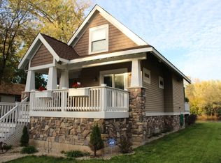 42497 N Forest Ln, Antioch, IL 60002