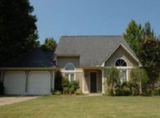 902 Ashley Ln, Tupelo, MS 38801