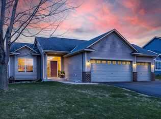 2335 Coldwater Xing, Mayer, MN 55360