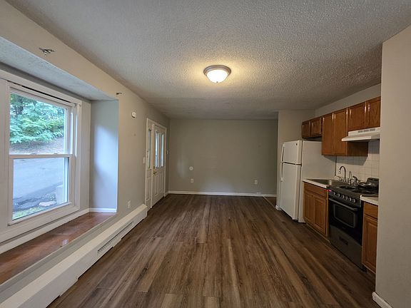 4th image of 239 Fitch St #B-a