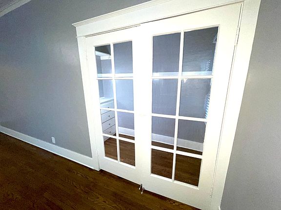 5th image of 2325 E 2nd St #2326