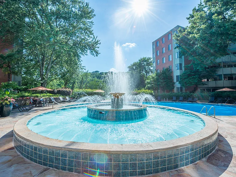 Rivercliff Estate Apartments in Little Rock, AR