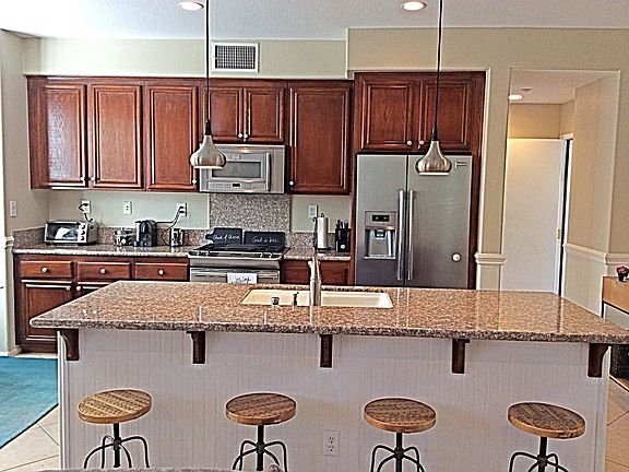 3rd image of 8 Camino Silla