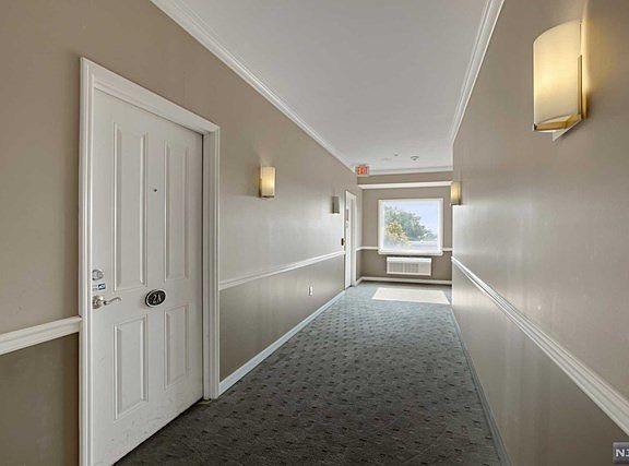 4th image of 93 Palisade Ave APT 2A