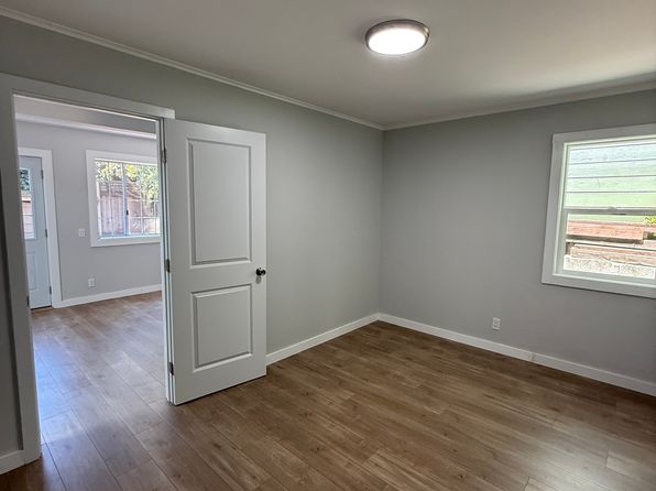 2 Massasoit St #8