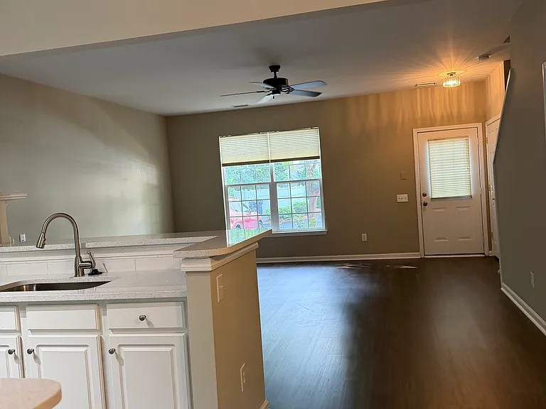 6613 Rothchild Dr — Photo 7
