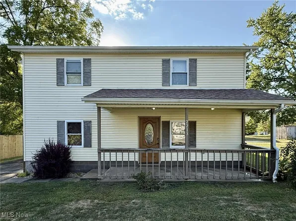 2213 N Glenwood Ave, Niles, OH 44446