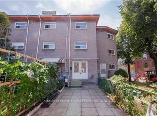 43 Wolseley St, Toronto, ON M5T 1A3