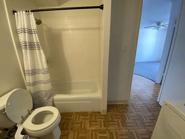 1125 Young St #903 — Photo 10
