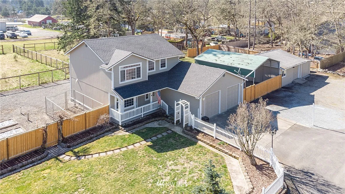 3408 E 221st Street photo 1