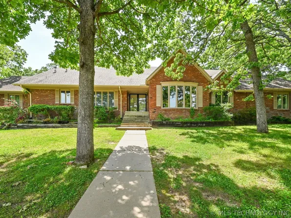 2956 E 69th St, Tulsa, OK 74136