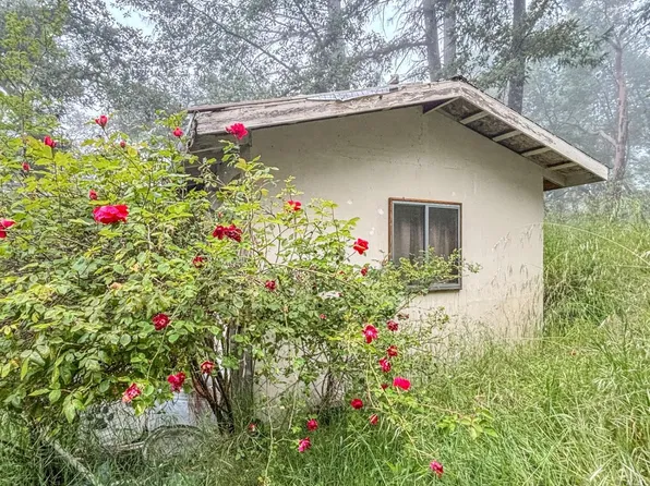 38401 Upper Road, Willits, CA 95490