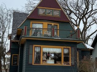 193 Herrick Rd, Riverside, IL 60546