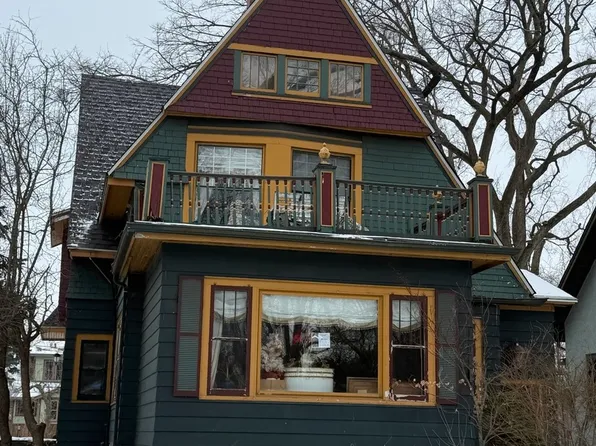 193 Herrick Rd, Riverside, IL 60546