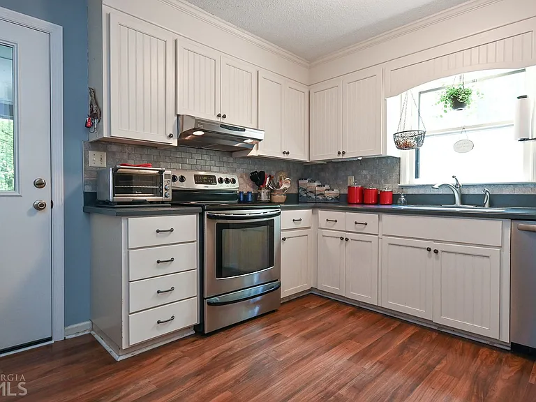 225 Snapfinger Dr — Photo 5