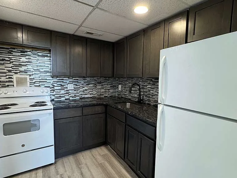 505 Grand St #3N — Photo 1