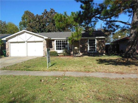 2nd image of 1720 Dolphin Dr