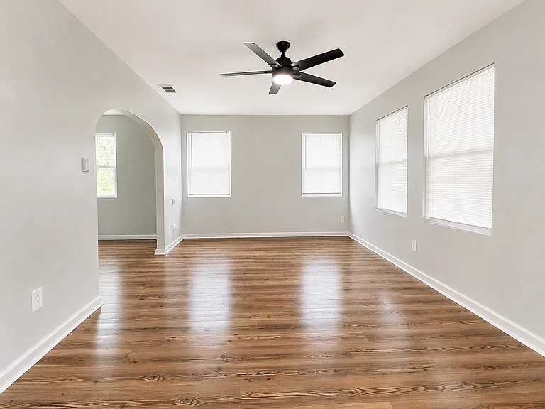 3348 Commonwealth Ave — Photo 21